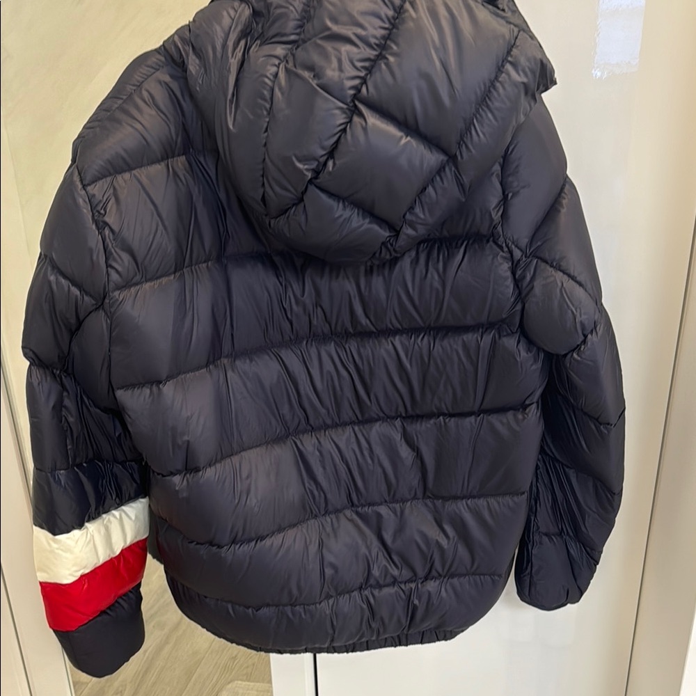 Moncler Puffer Jacket - Picture 5 of 7